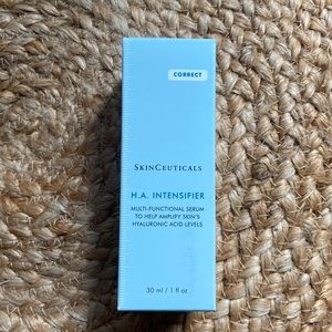 SkinCeuticals H.A. Intensifier